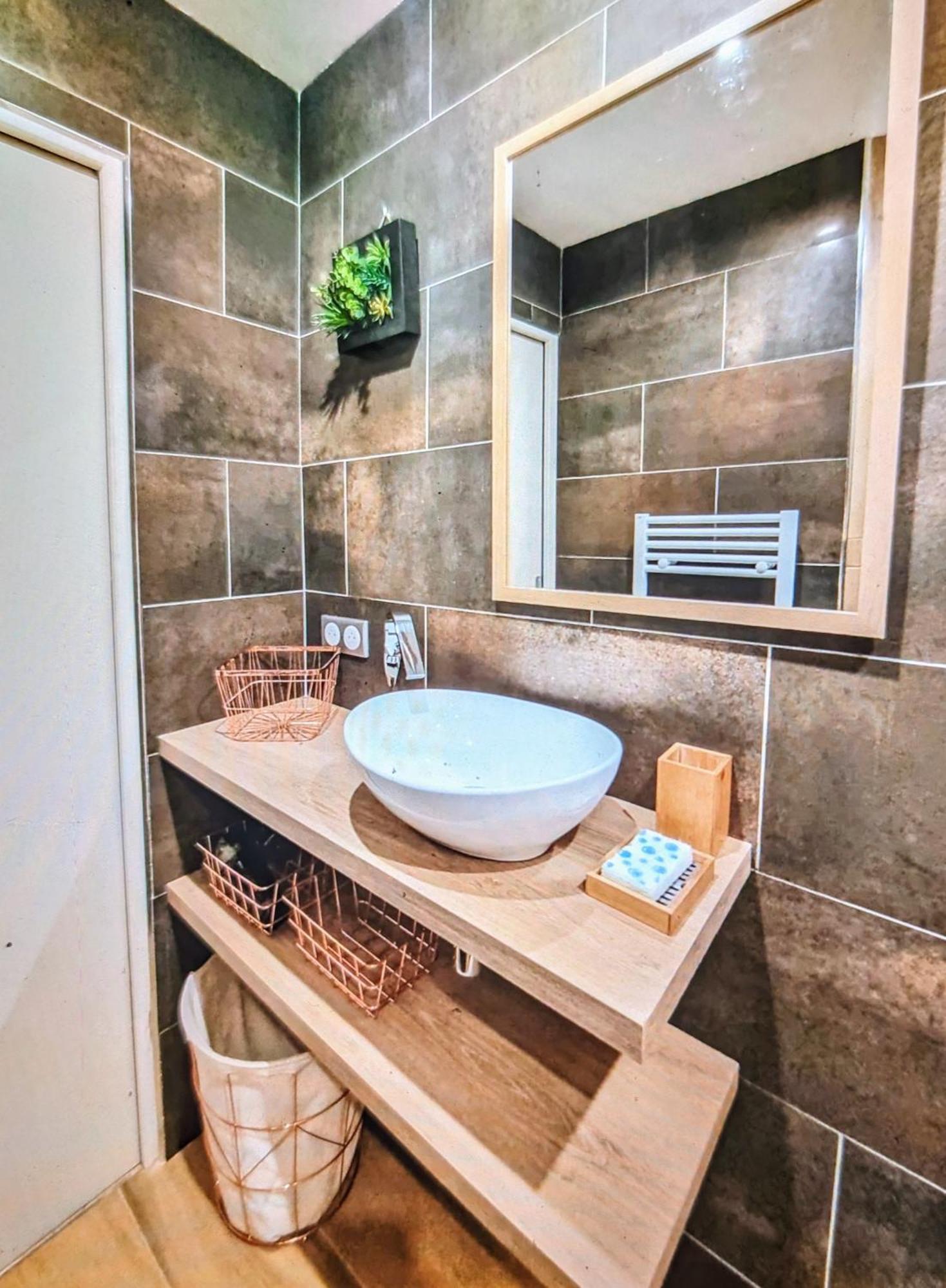 Residence De Vacances Avec Piscine & Transat, A 2 Minutes Des Plages - Bat N2 Vallauris Luaran gambar